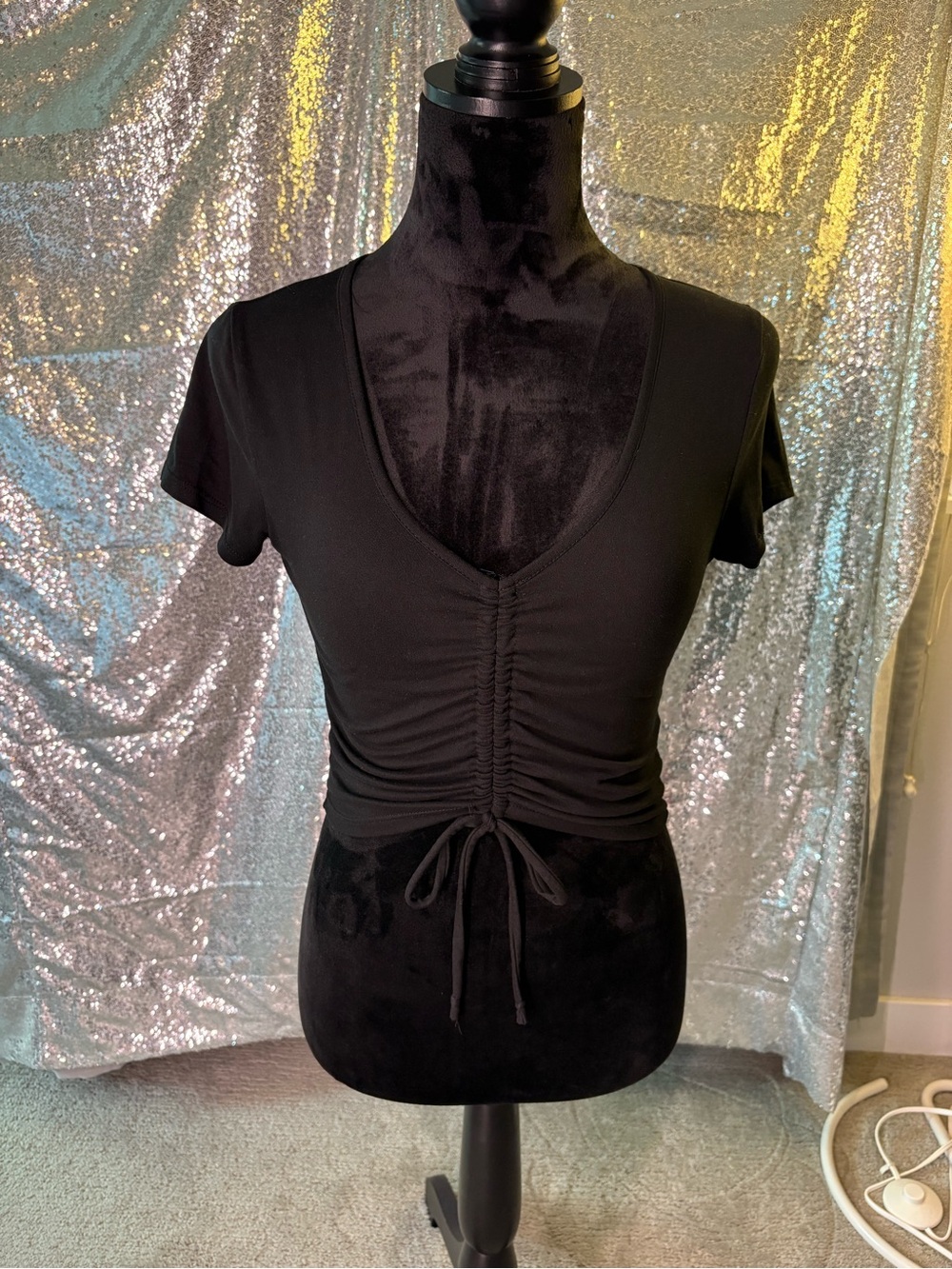 Ruched Bowtie Tee 🖤